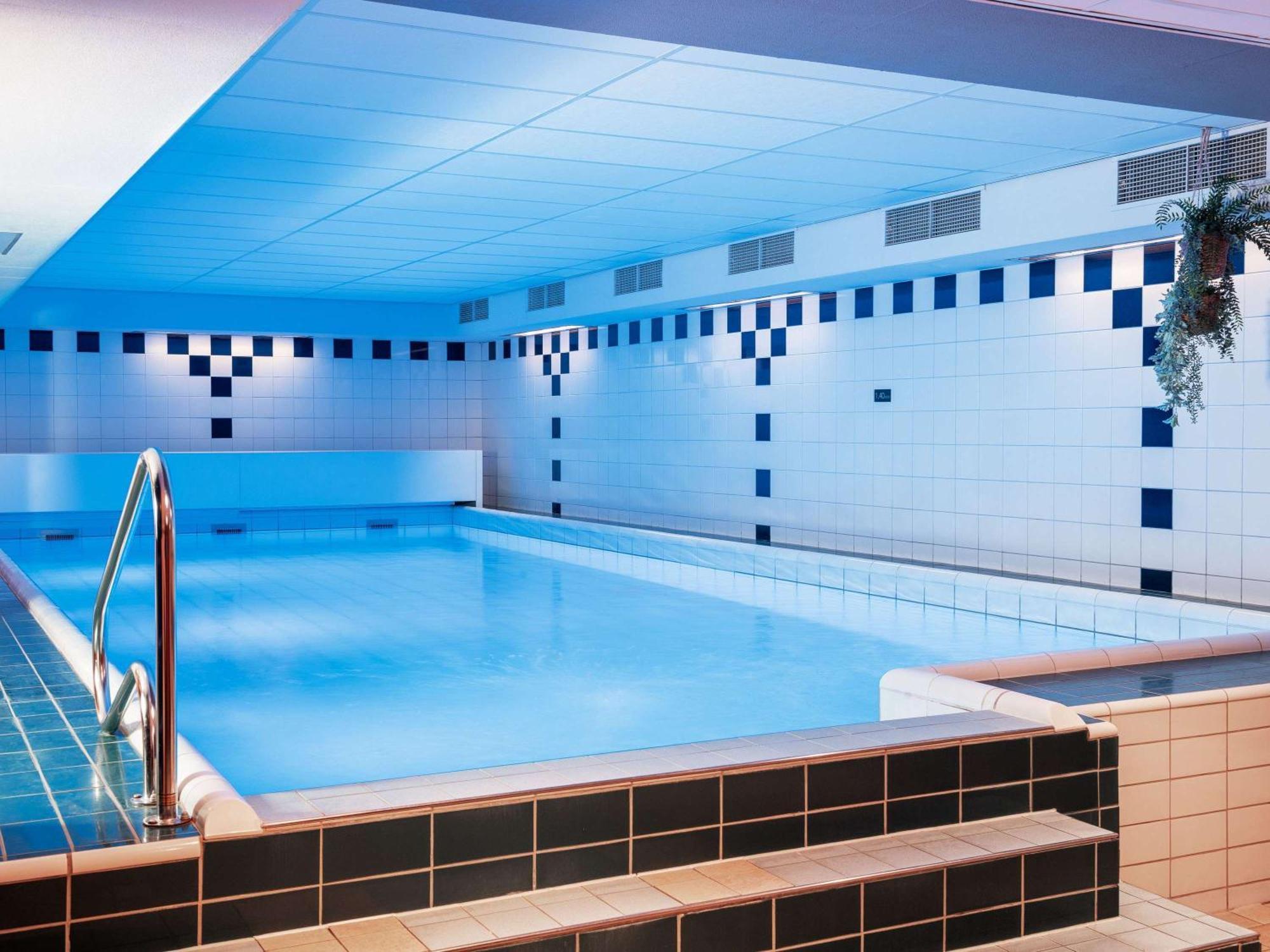 Mercure Hotel Tilburg Centrum Bagian luar foto