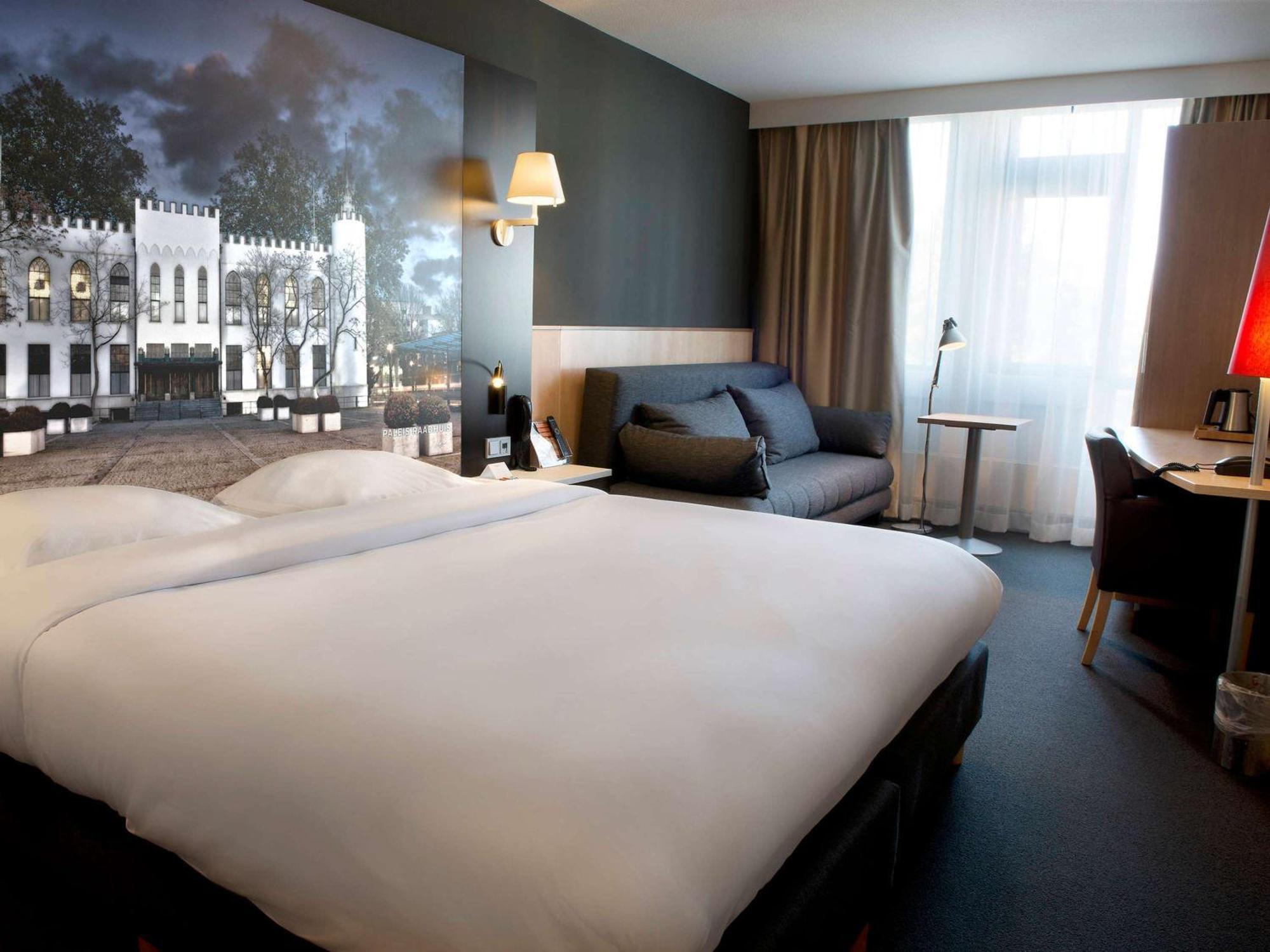 Mercure Hotel Tilburg Centrum Bagian luar foto